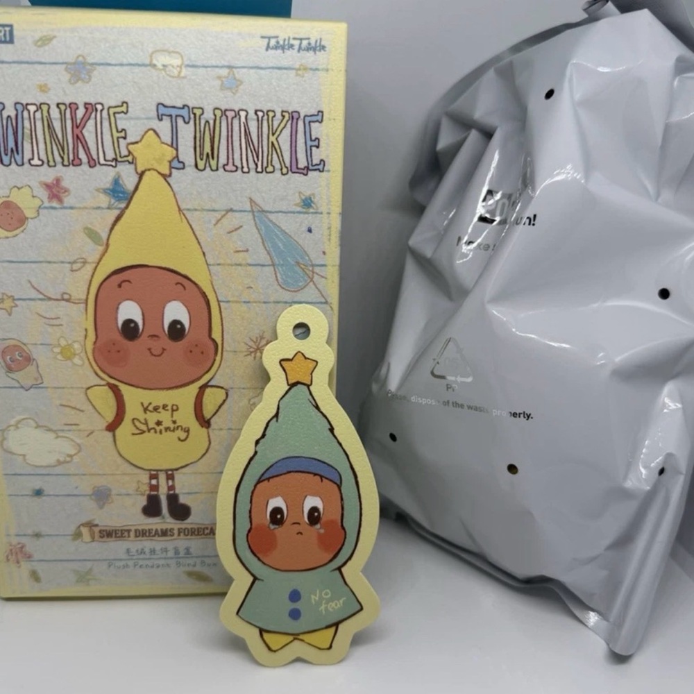 ‼️ SOLD ‼️ Pop Mart- Twinkle Twinkle Sweet Dreams Forecast Series, Rain On Me